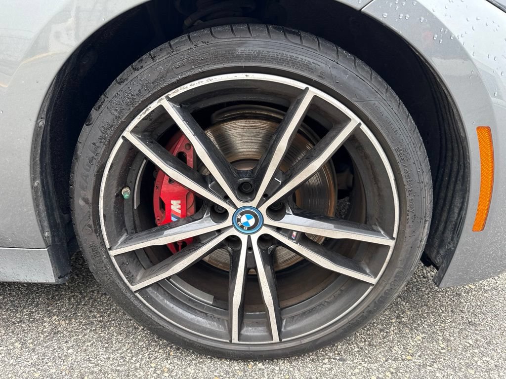 Used 2023 BMW 330e w/ M Sport Package RWD image 4