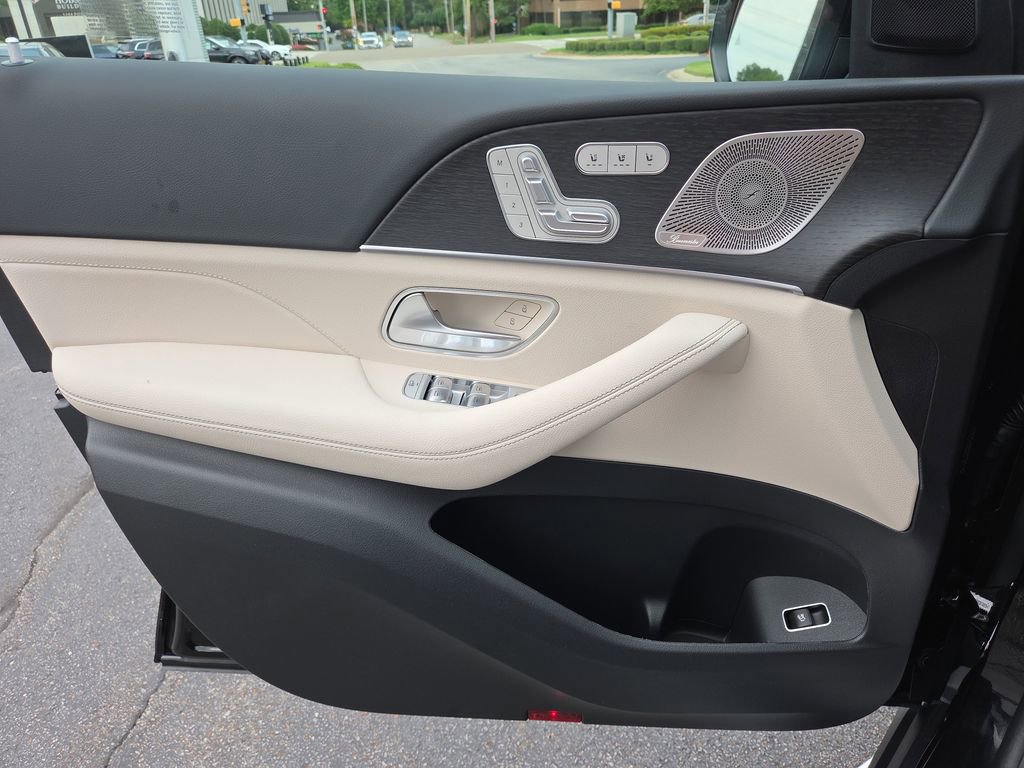 New 2026 Mercedes-Benz GLS 450 4MATIC image 19