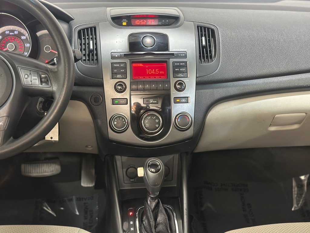 Used 2013 Kia Forte EX w/ Premium Pkg image 15