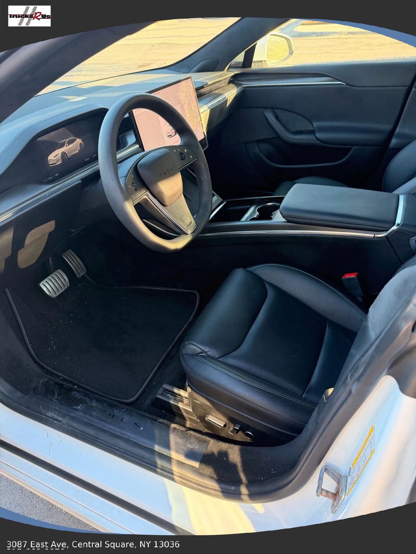 Used 2021 Tesla Model S Plaid image 13