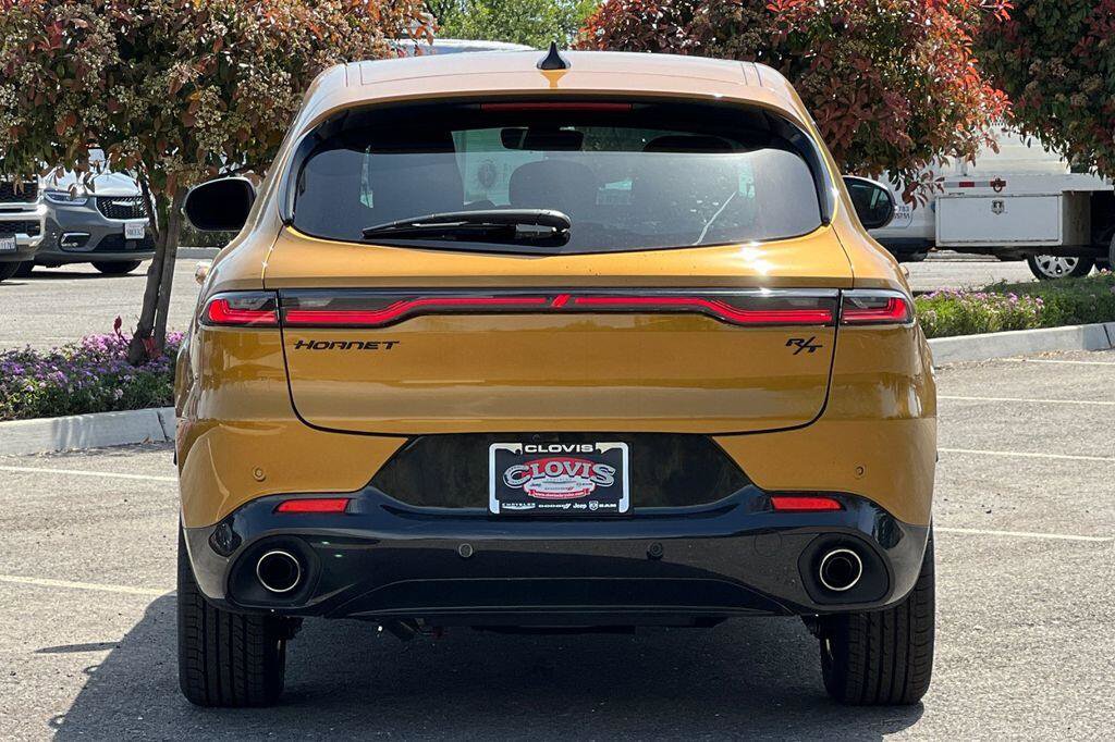 Used 2024 Dodge Hornet R/T Plus w/ R/T Blacktop Package image 5