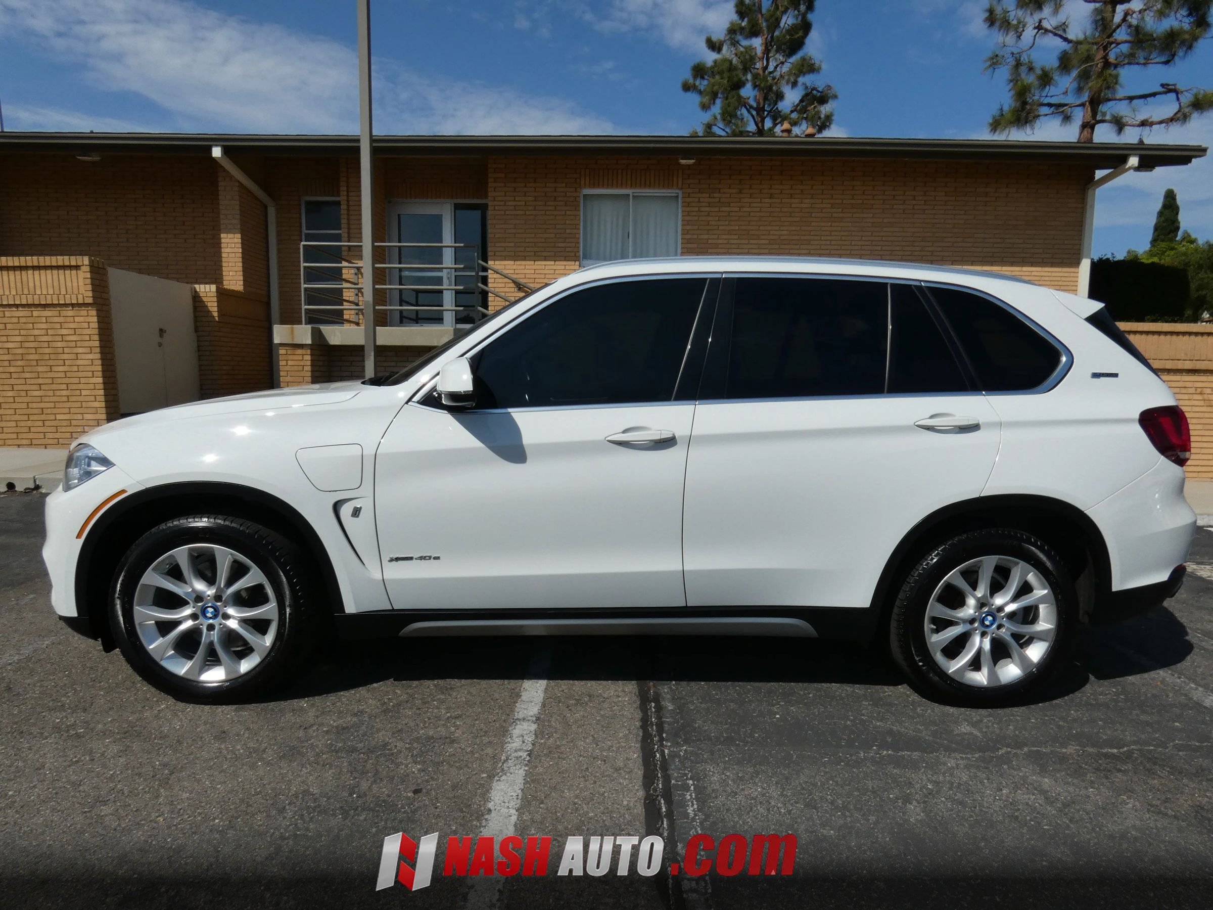 Used 2018 BMW X5 xDrive40e w/ Lighting Package AWD/4WD image 14