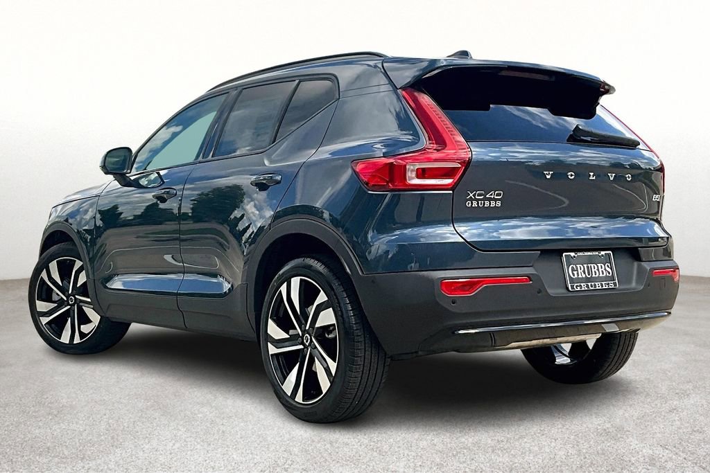 New 2026 Volvo XC40 B5 Ultra w/ Protection Package Premier AWD/4WD image 4
