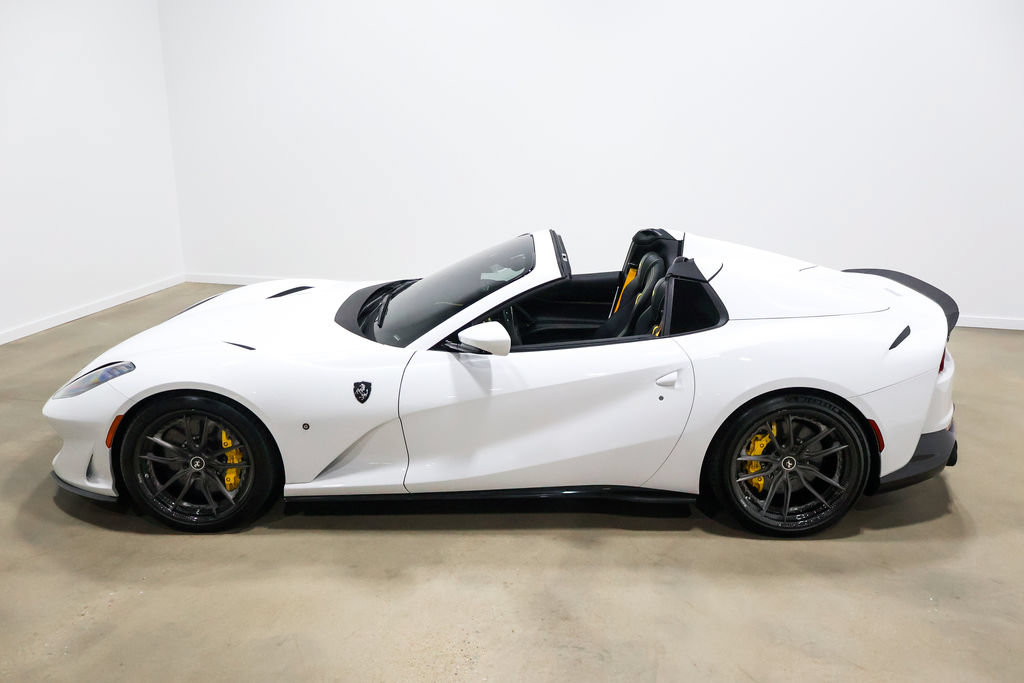Used 2022 Ferrari 812 GTS RWD image 24