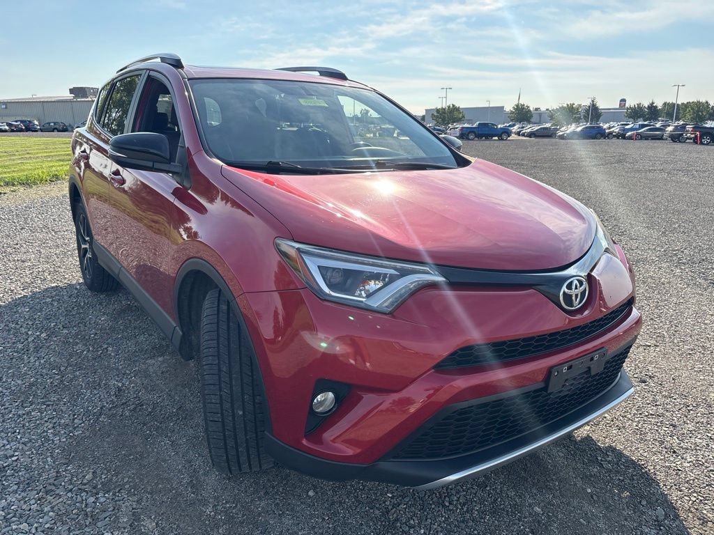 Used 2016 Toyota RAV4 SE AWD/4WD image 14