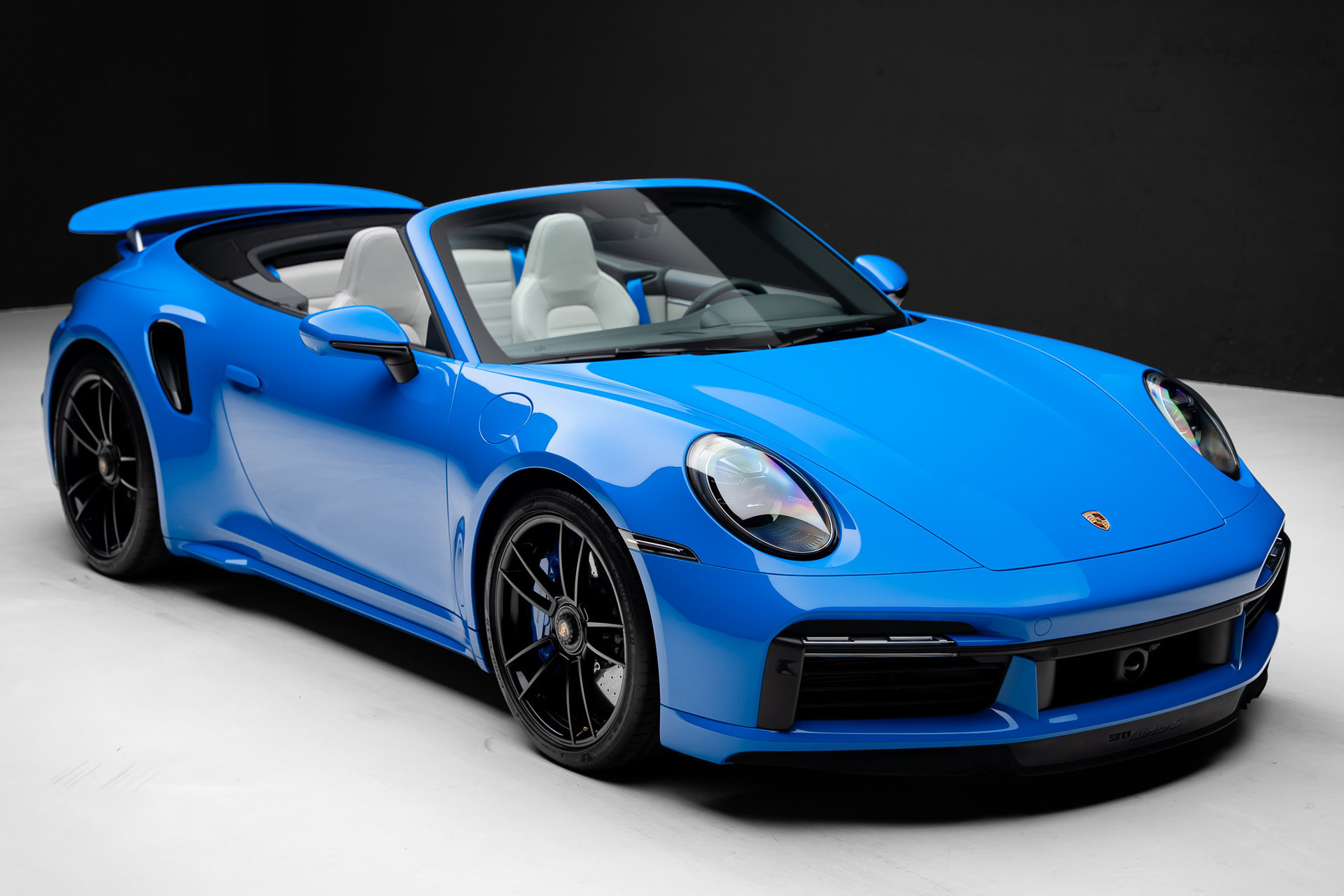Used 2022 Porsche 911 Turbo S AWD/4WD image 44