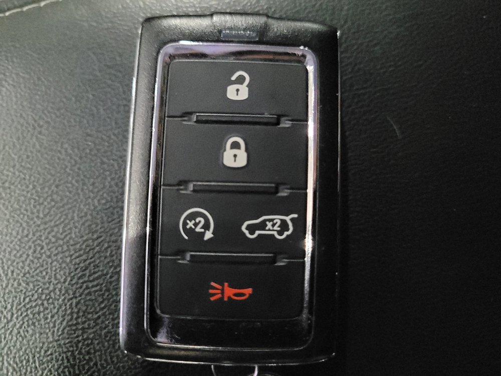 Used 2023 Jeep Grand Cherokee 4WD 4xe image 32