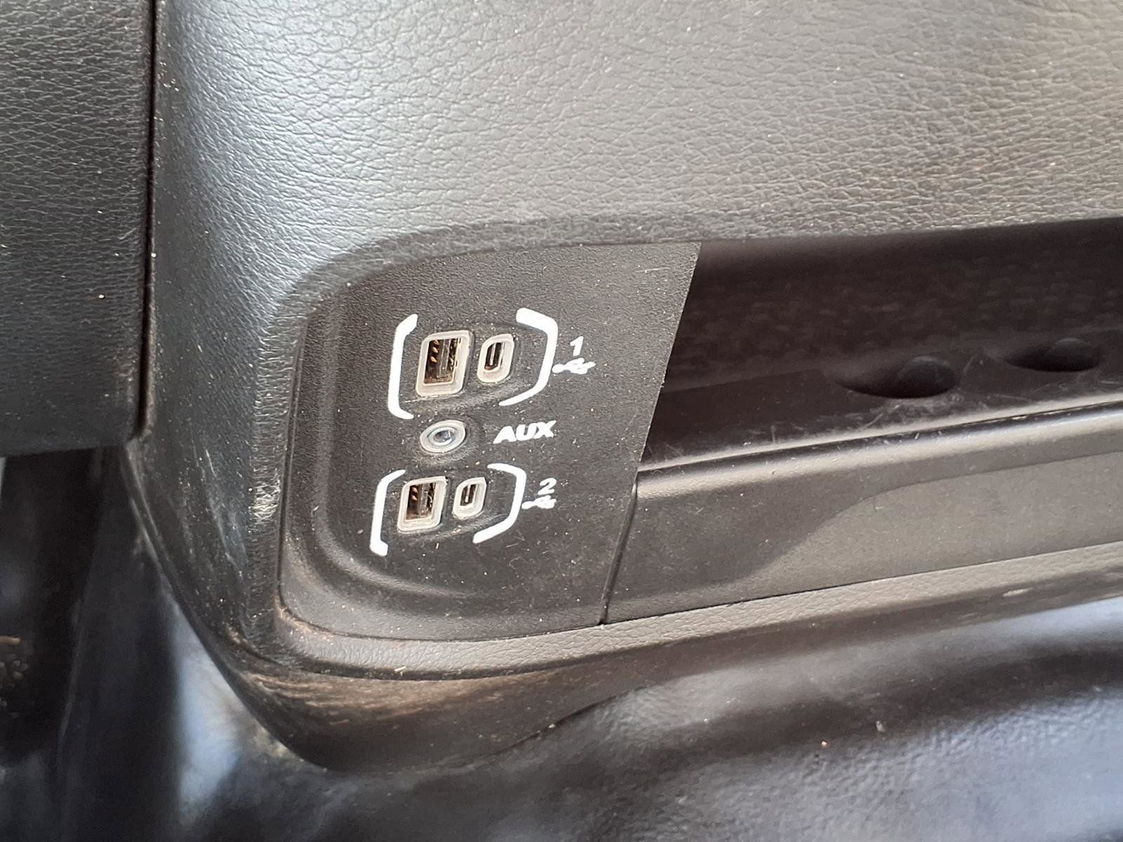 Used 2022 RAM 2500 Tradesman w/ Chrome Appearance Group image 23