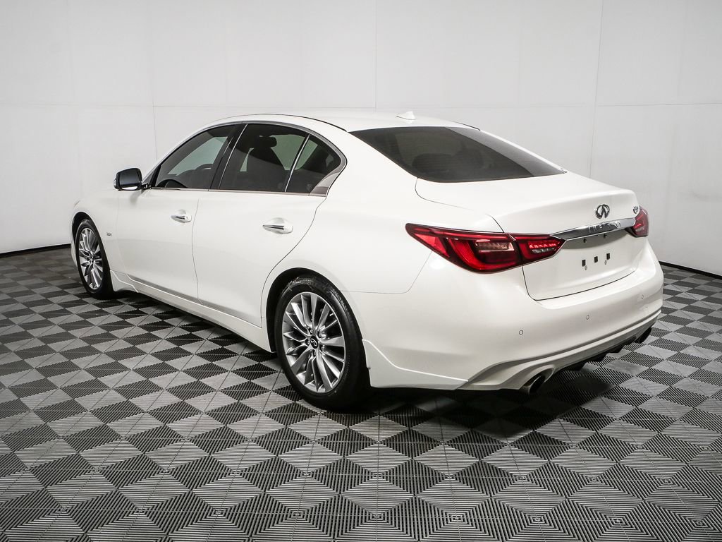 Used 2019 INFINITI Q50 Luxe w/ Essential Package (3.0T Luxe) image 3