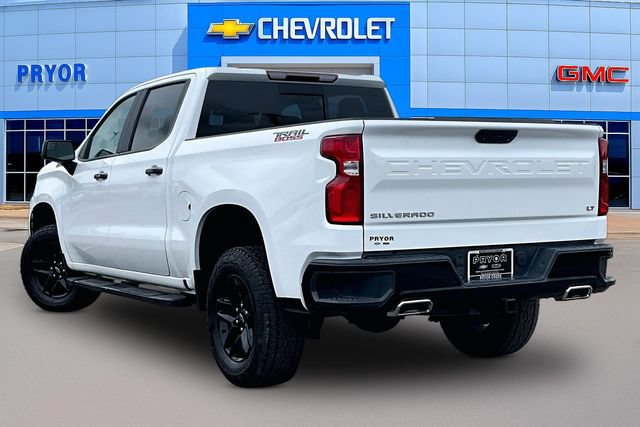 Used 2022 Chevrolet Silverado 1500 LT Trail Boss w/ Convenience Package II AWD/4WD image 4