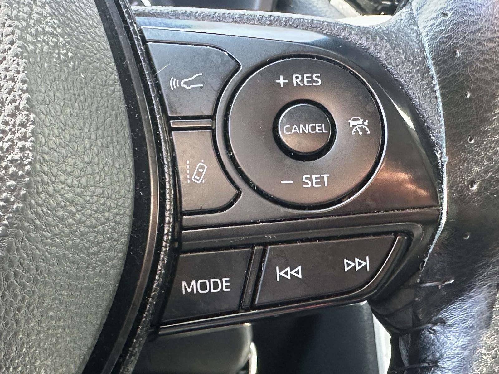 Used 2019 Toyota RAV4 LE AWD/4WD image 27