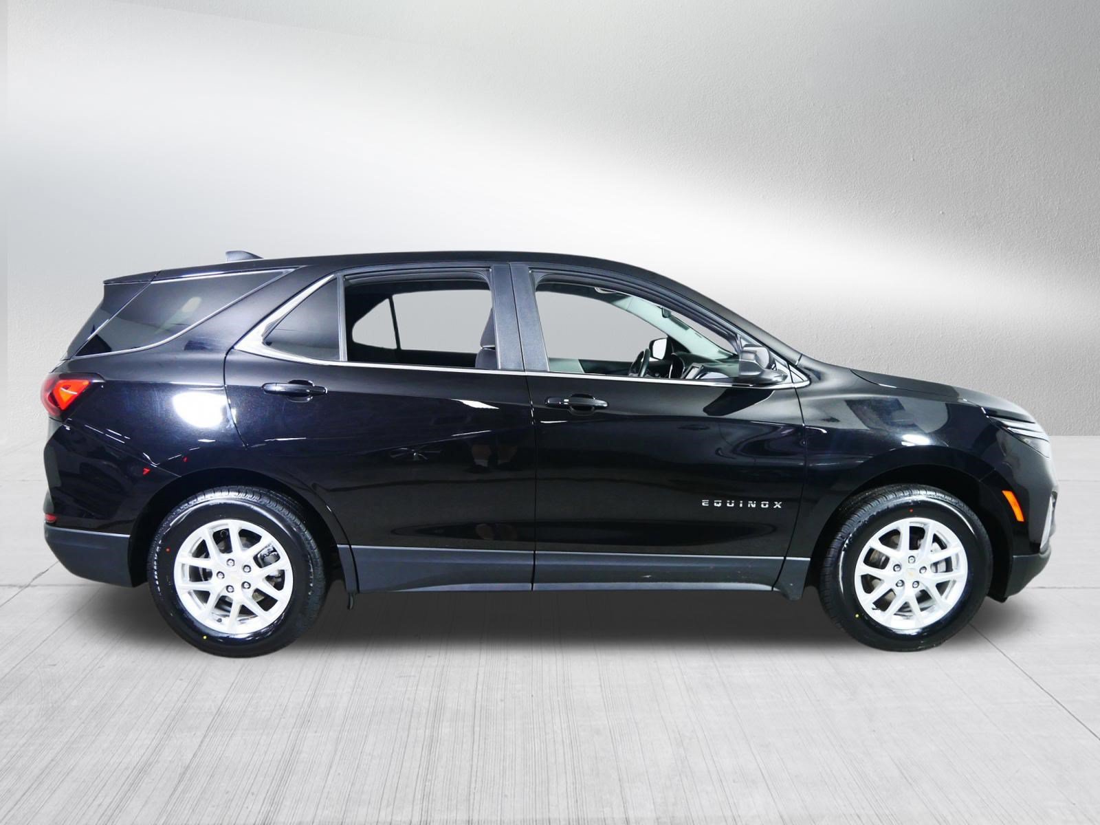 Used 2023 Chevrolet Equinox LT AWD/4WD image 8