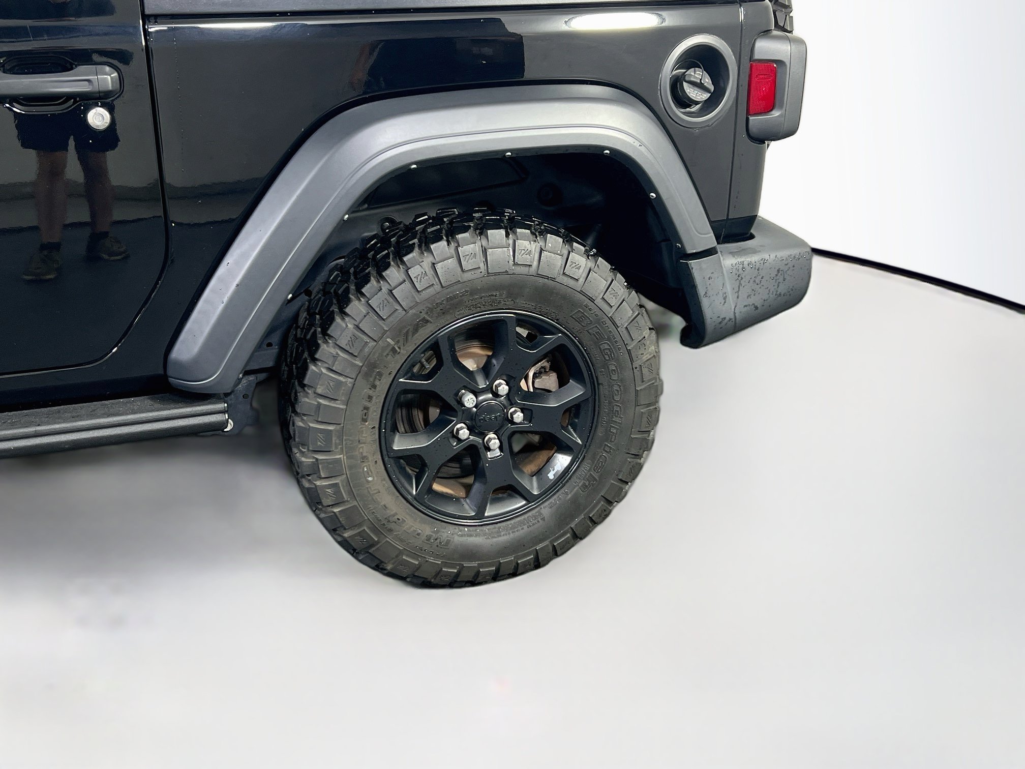 Used 2023 Jeep Wrangler Sport AWD/4WD image 28
