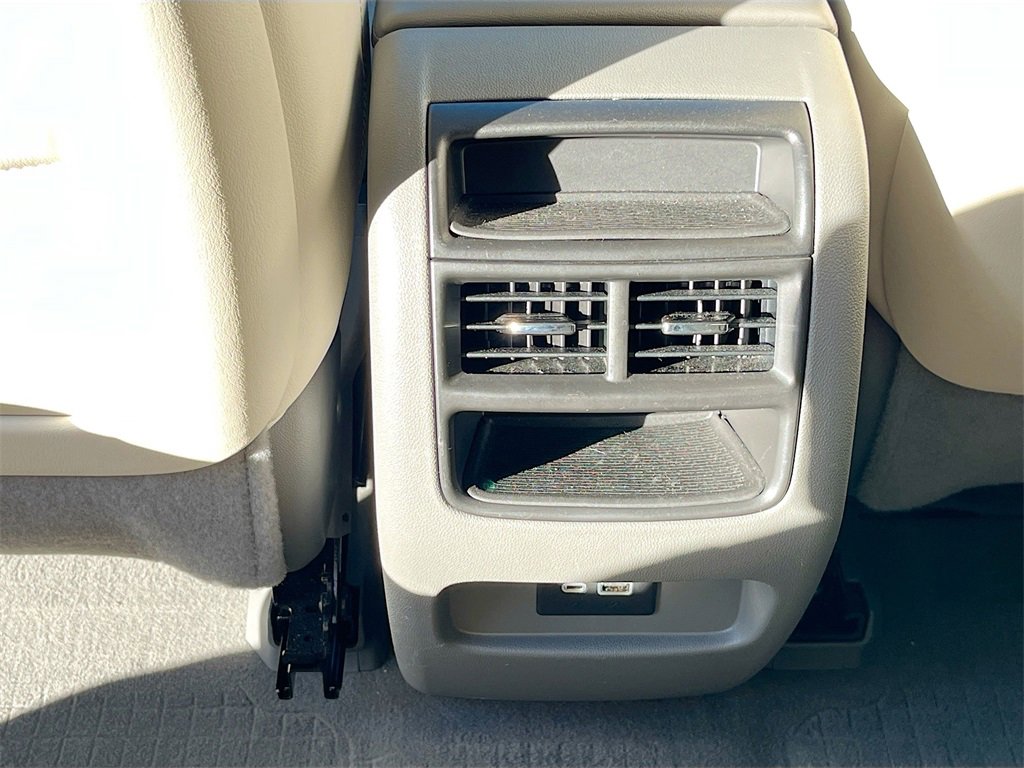 Used 2020 Cadillac XT5 Premium Luxury w/ LPO, Floor Liner Package image 26