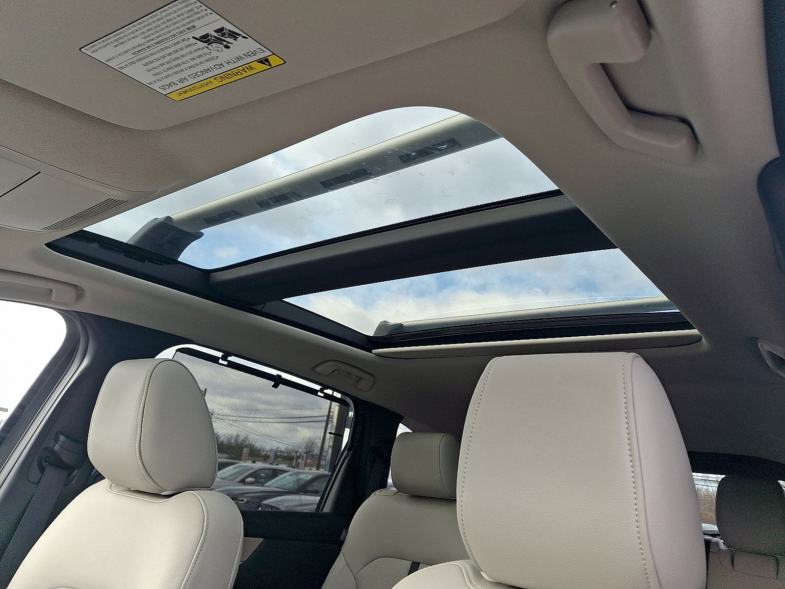 Certified 2024 MAZDA CX-90 Plug-In Hybrid w/ Premium Pkg image 16