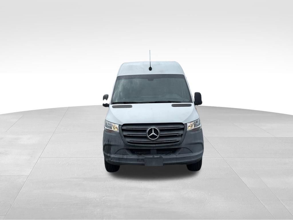 Used 2021 Mercedes-Benz Sprinter 2500 image 2