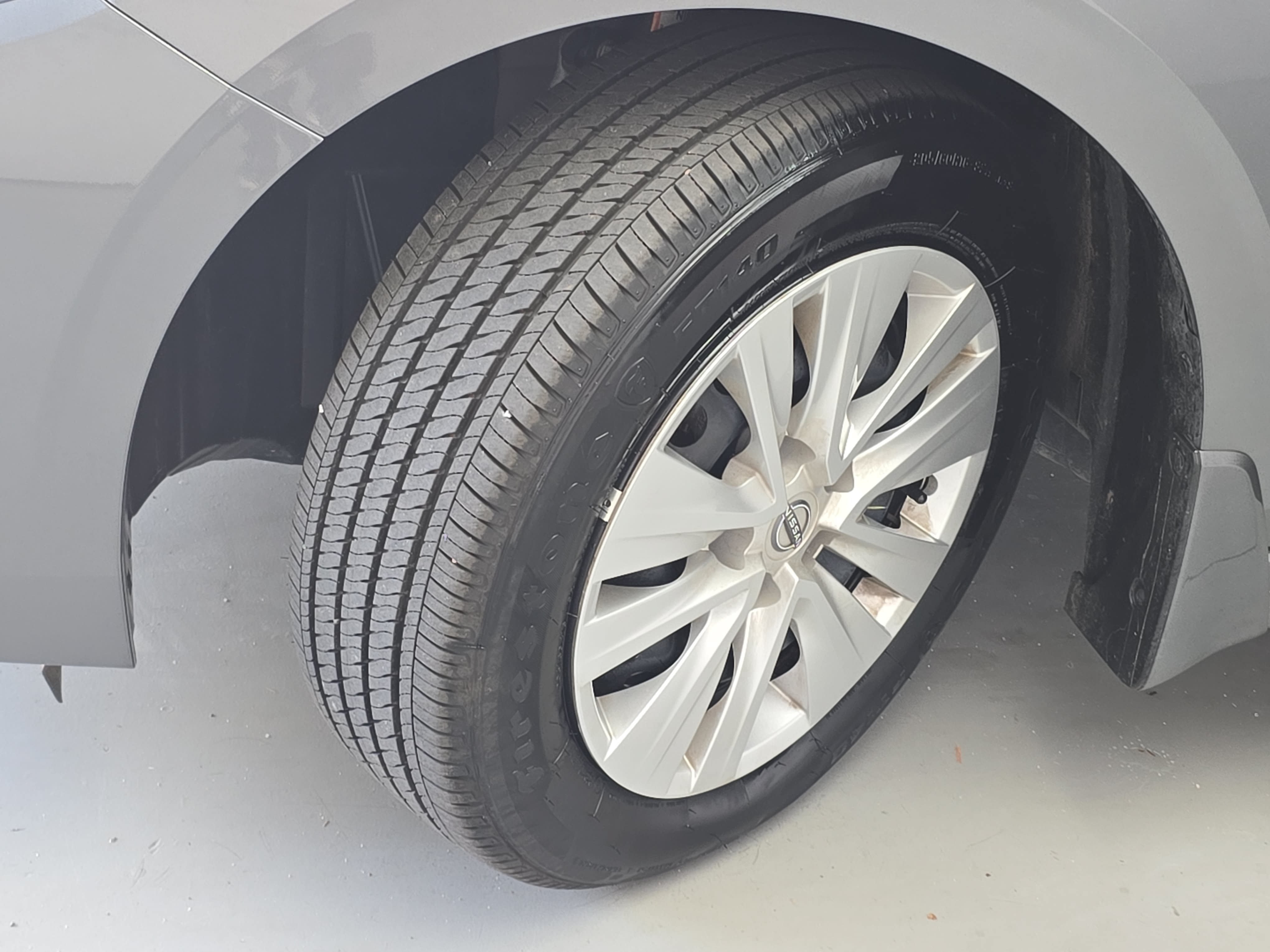 Used 2025 Nissan Sentra S FWD image 31