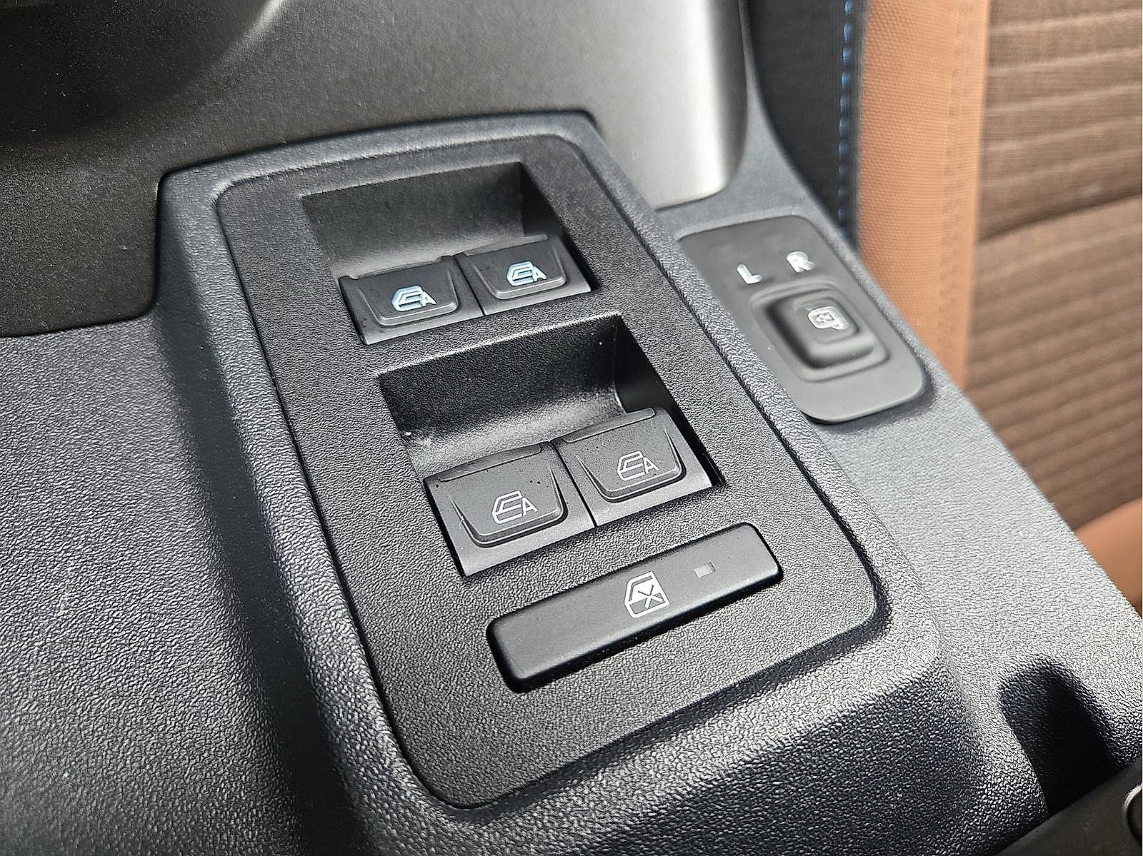 Used 2023 Ford Bronco Outer Banks image 22