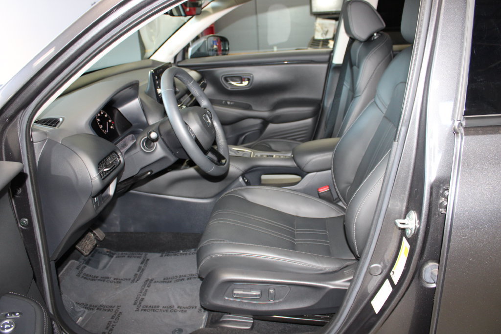 Used 2024 Honda HR-V EX-L image 7