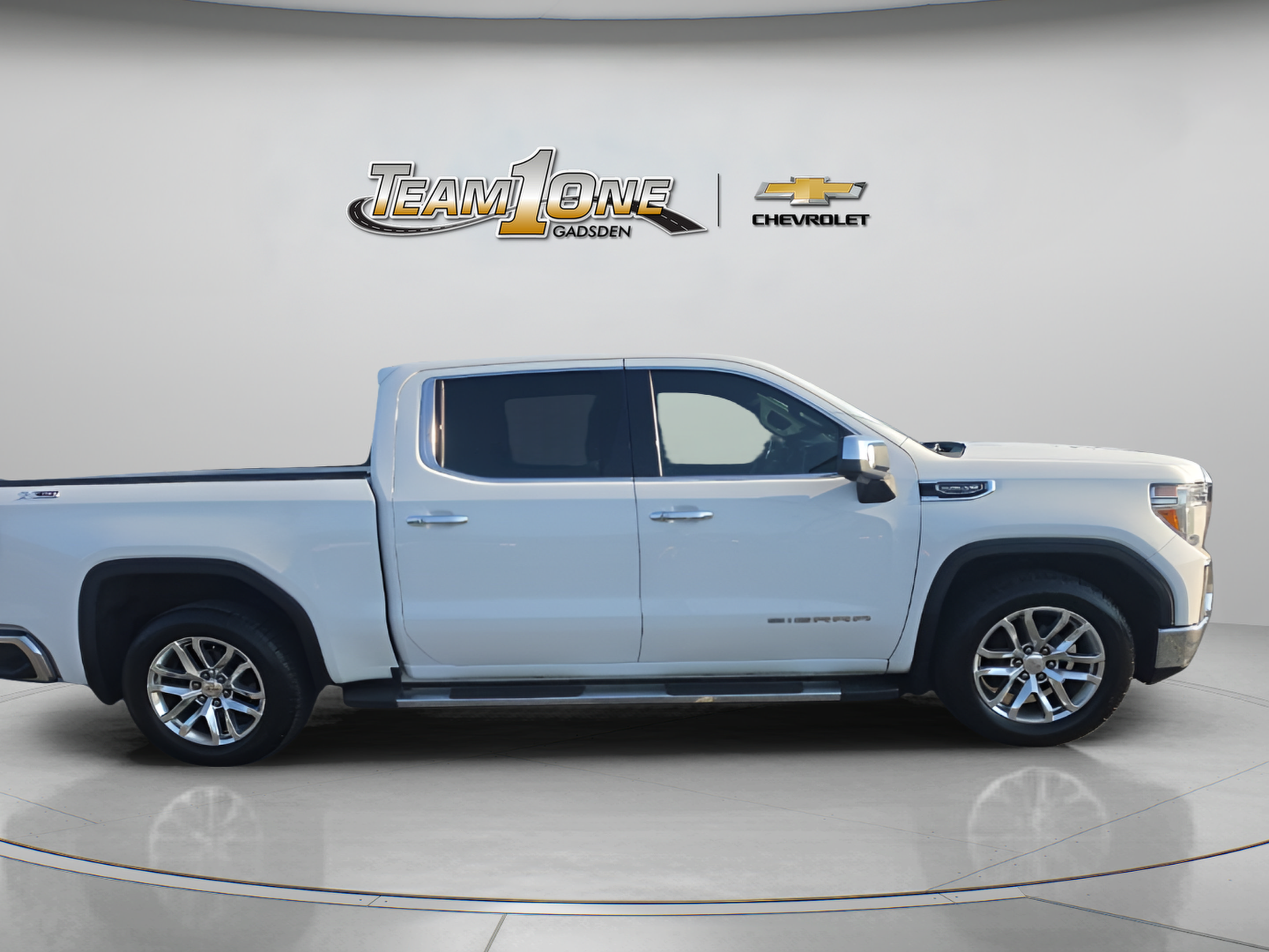 Used 2020 GMC Sierra 1500 SLT w/ SLT Premium Plus Package AWD/4WD image 9