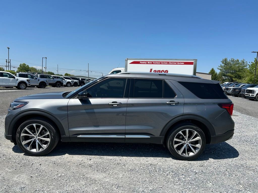 Used 2025 Ford Explorer Platinum w/ Ultimate Package AWD/4WD image 7