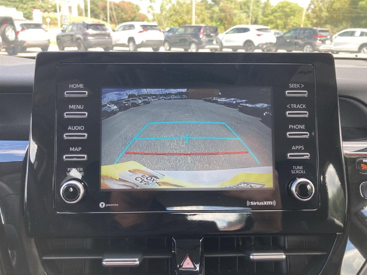 Used 2023 Toyota Camry SE image 21