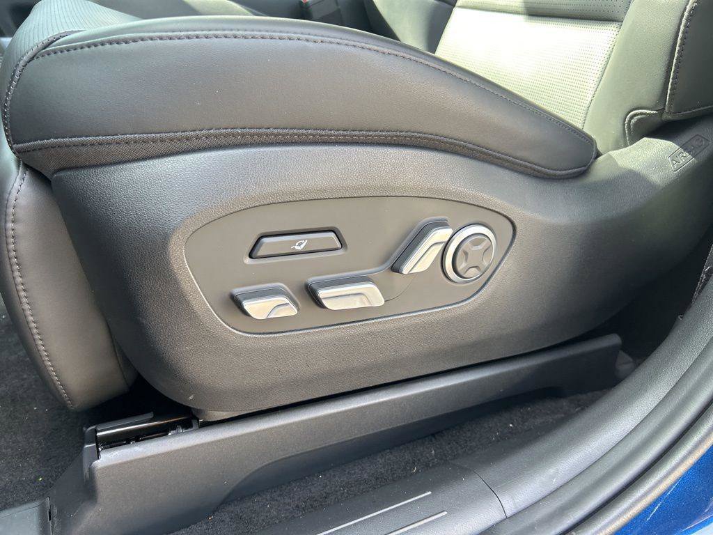 New 2026 Hyundai Ioniq 9 Limited w/ Tow & Go Package image 13