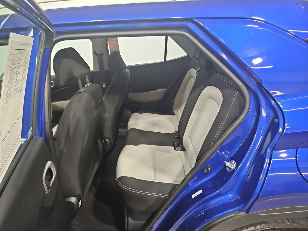 Certified 2025 Hyundai Venue SEL FWD image 26
