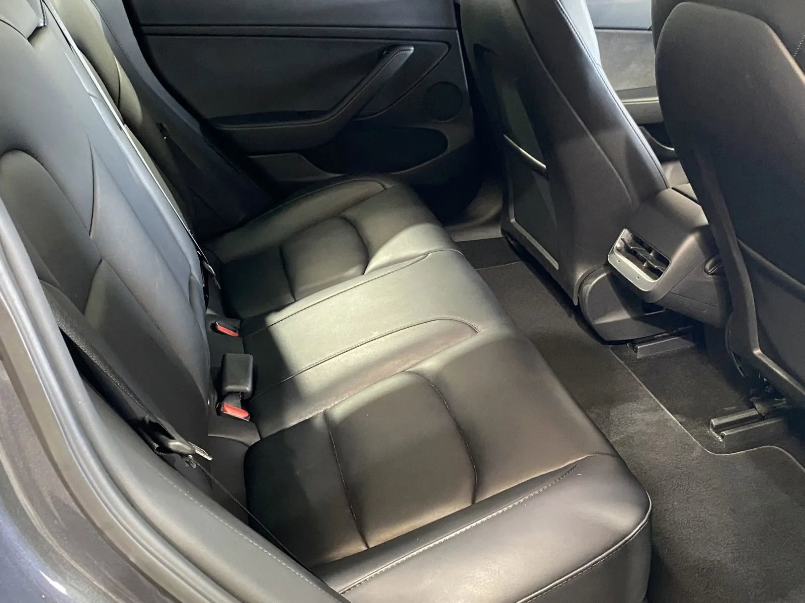 Used 2023 Tesla Model 3 Performance image 7