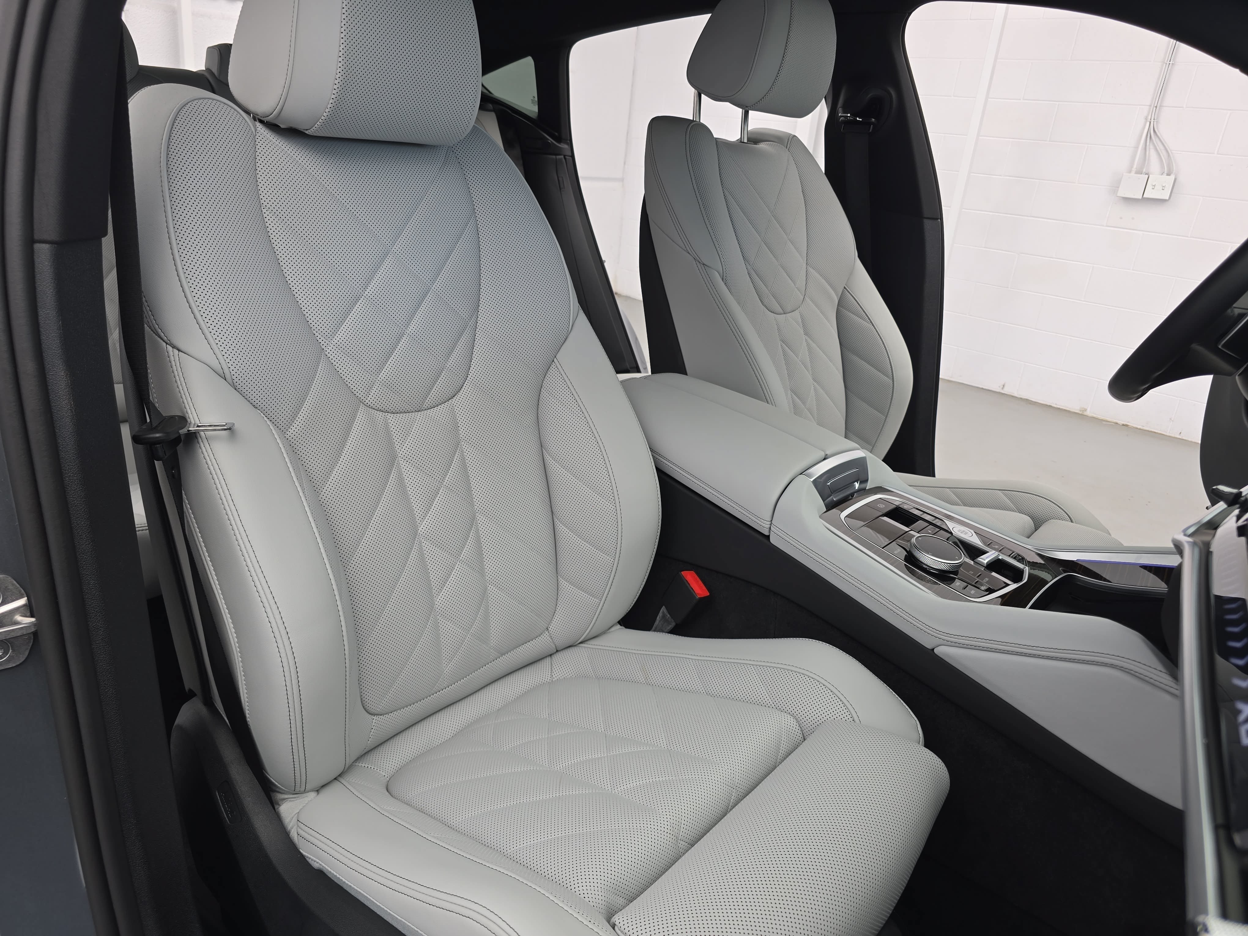 Used 2025 BMW X6 xDrive40i AWD/4WD image 10