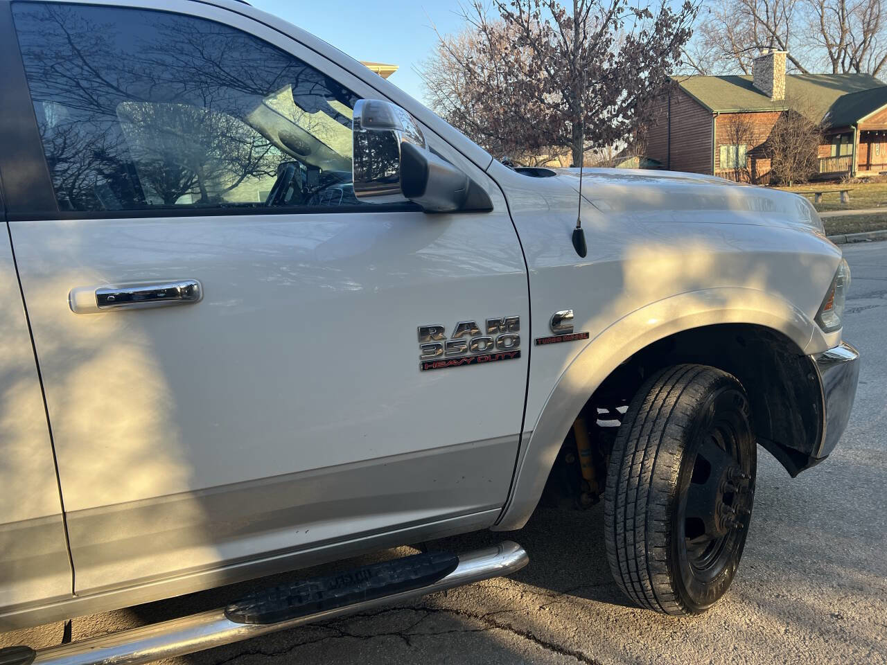 Used 2015 RAM 3500 Laramie image 11