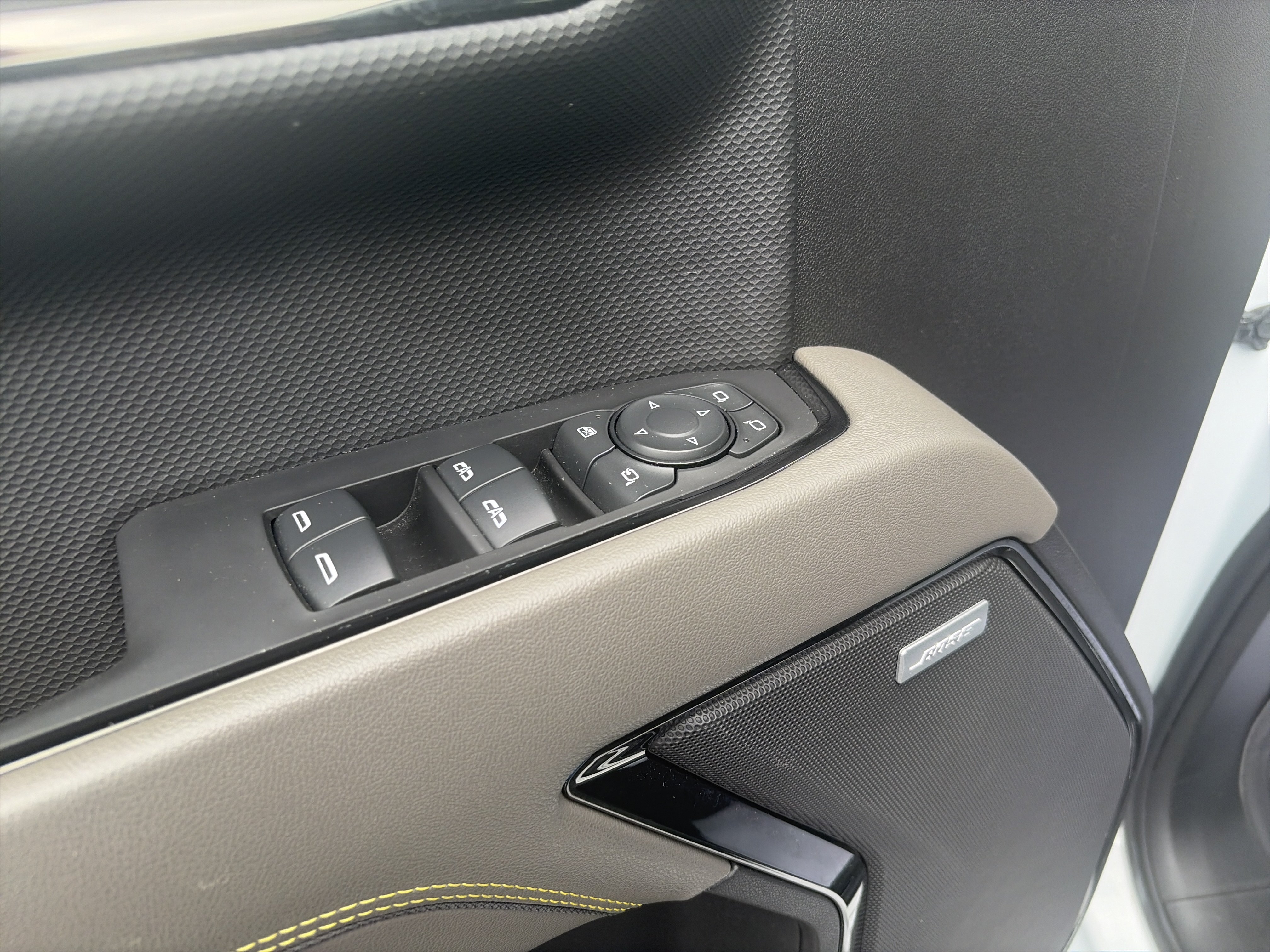Used 2024 Chevrolet Silverado 1500 ZR2 w/ Technology Package AWD/4WD image 19