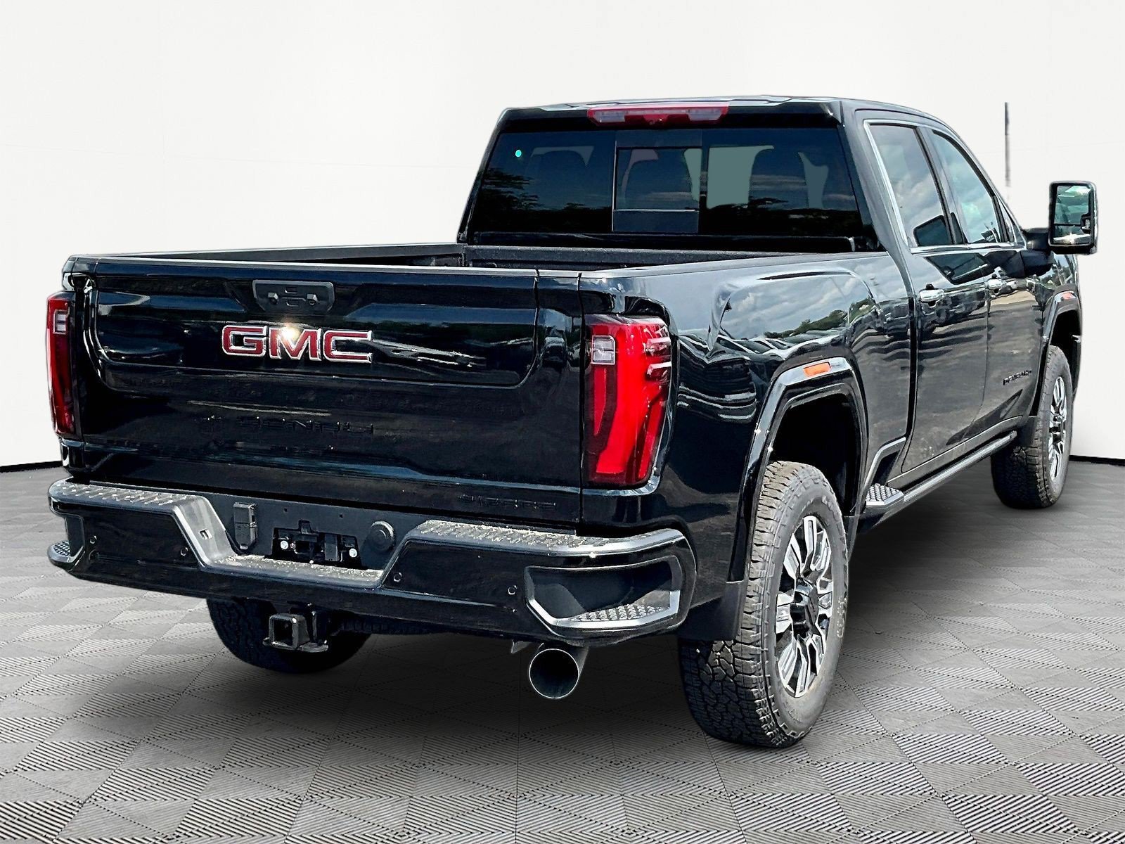 New 2026 GMC Sierra 2500 Denali w/ Denali Reserve Package AWD/4WD image 7
