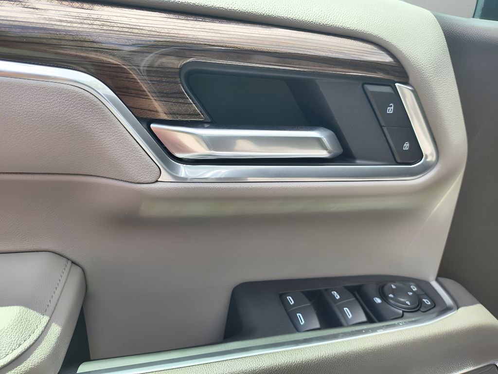 New 2025 Chevrolet Silverado 1500 LT image 10