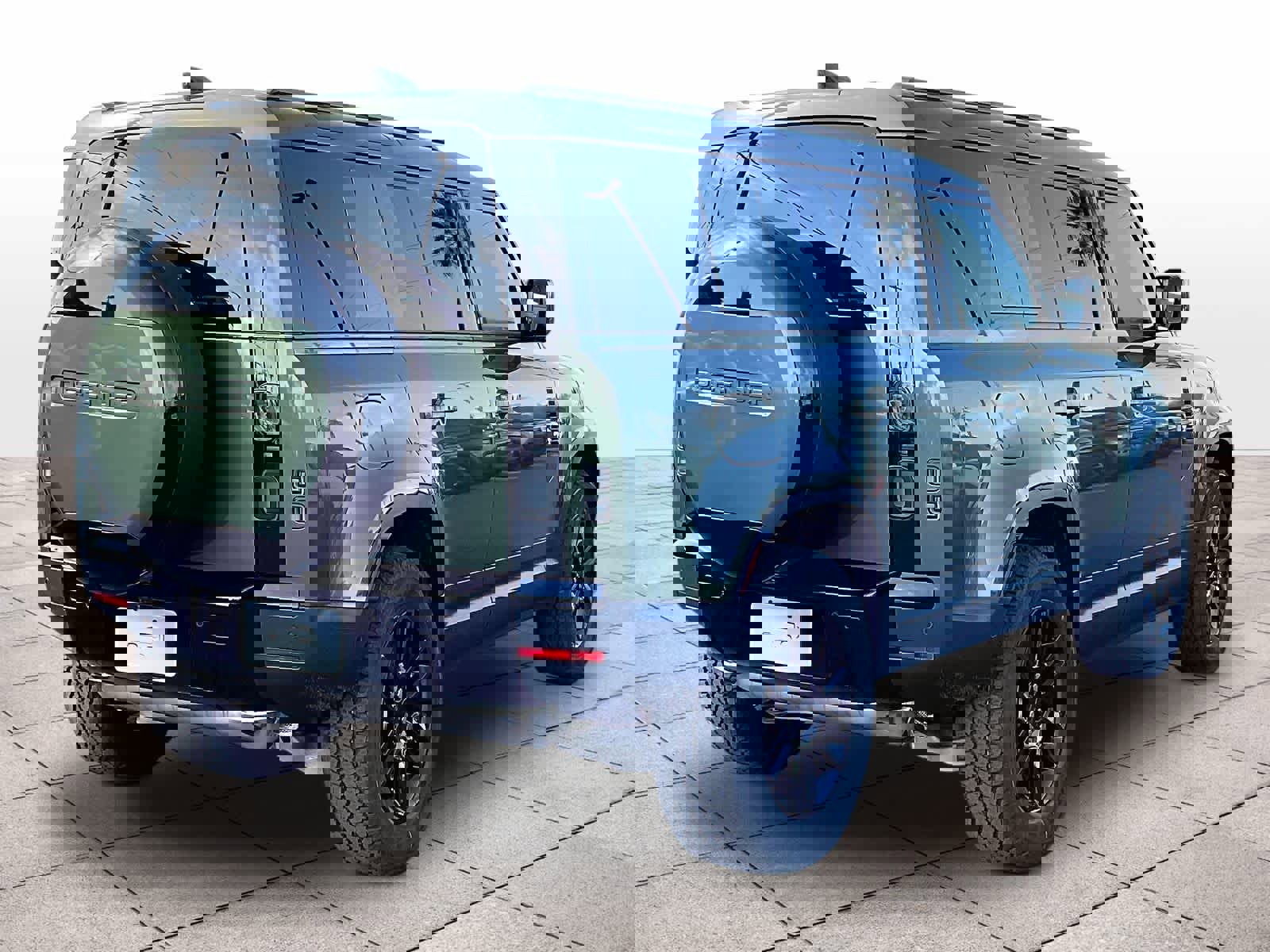 New 2026 Land Rover Defender 110 S image 4