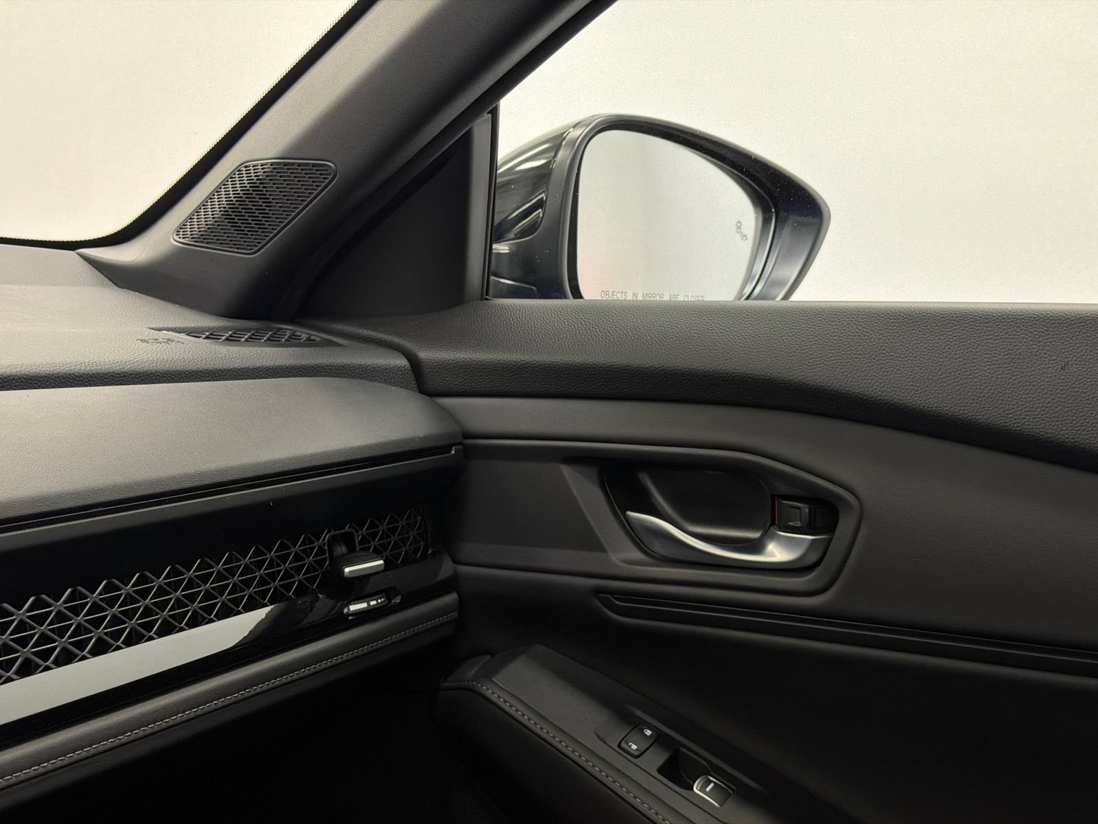 Used 2025 Honda Accord Sport image 27