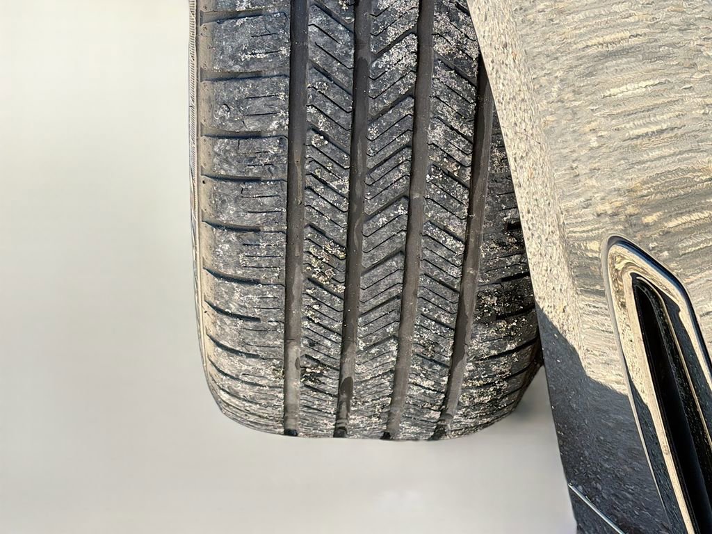 Used 2019 BMW 750i xDrive w/ M Sport Package image 49