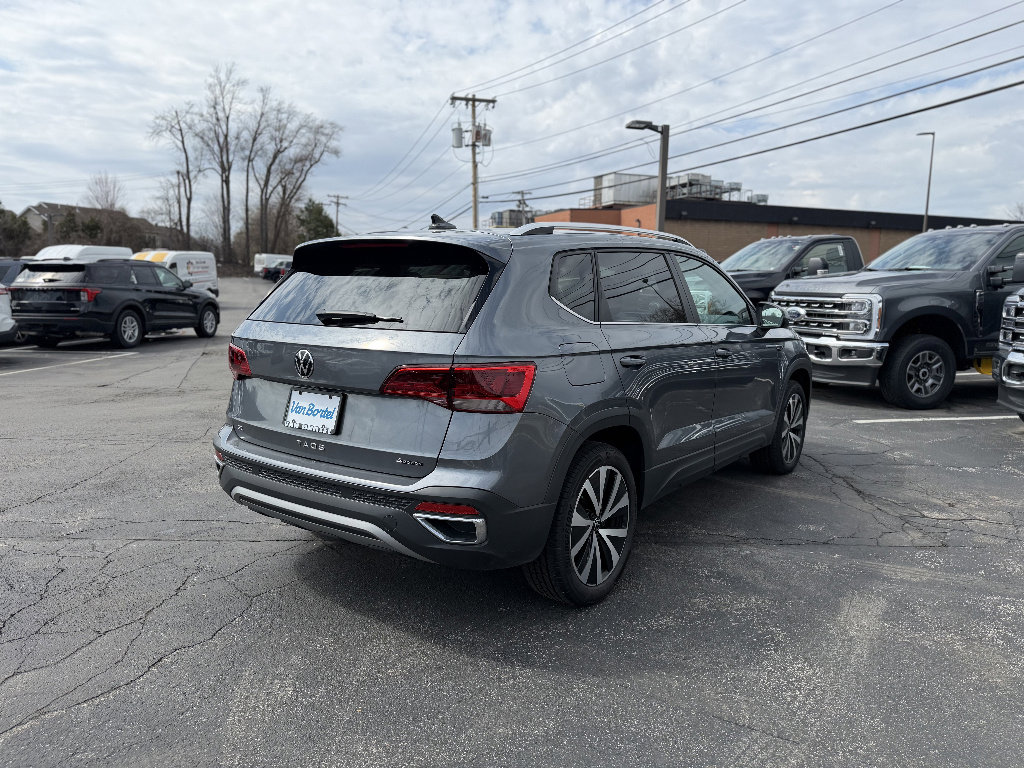 Used 2022 Volkswagen Taos SE image 7