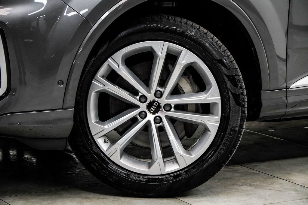 Used 2025 Audi Q7 3.0T Premium Plus AWD/4WD image 4
