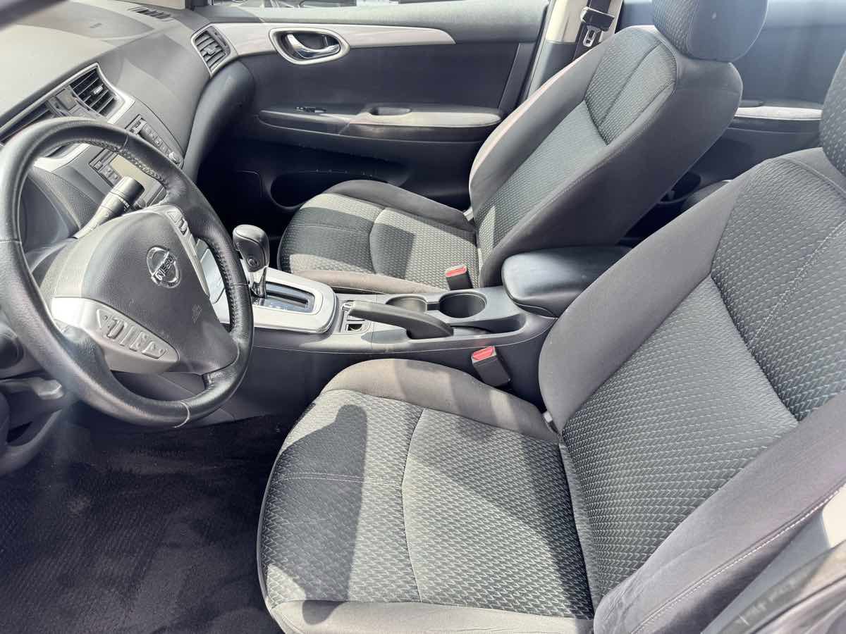 Used 2015 Nissan Sentra SR w/ Navigation Package FWD image 35