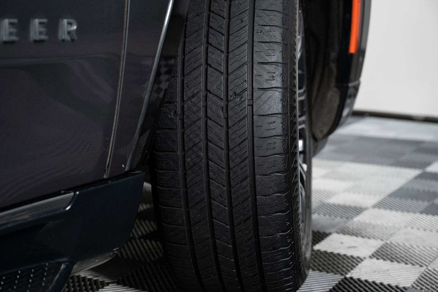 Used 2022 Jeep Wagoneer Series III image 44