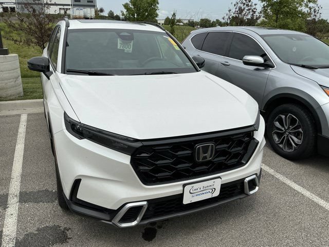 Used 2026 Honda CR-V Sport Touring image 4