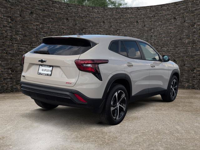 New 2026 Chevrolet Trax RS w/ Sunroof Package FWD image 7