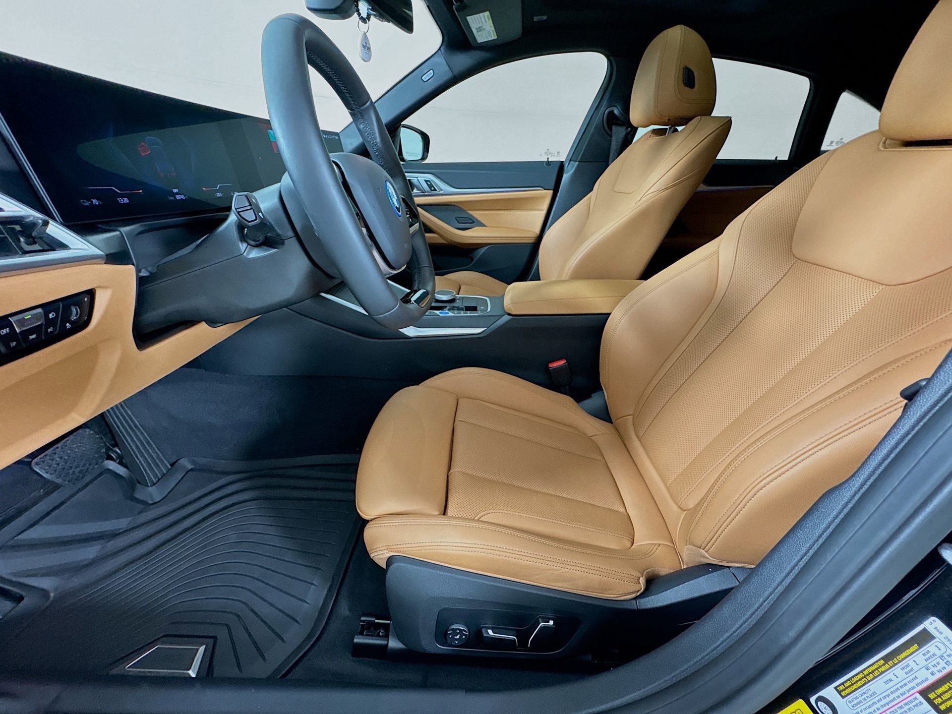 Used 2025 BMW i4 xDrive40i w/ Premium Package image 21