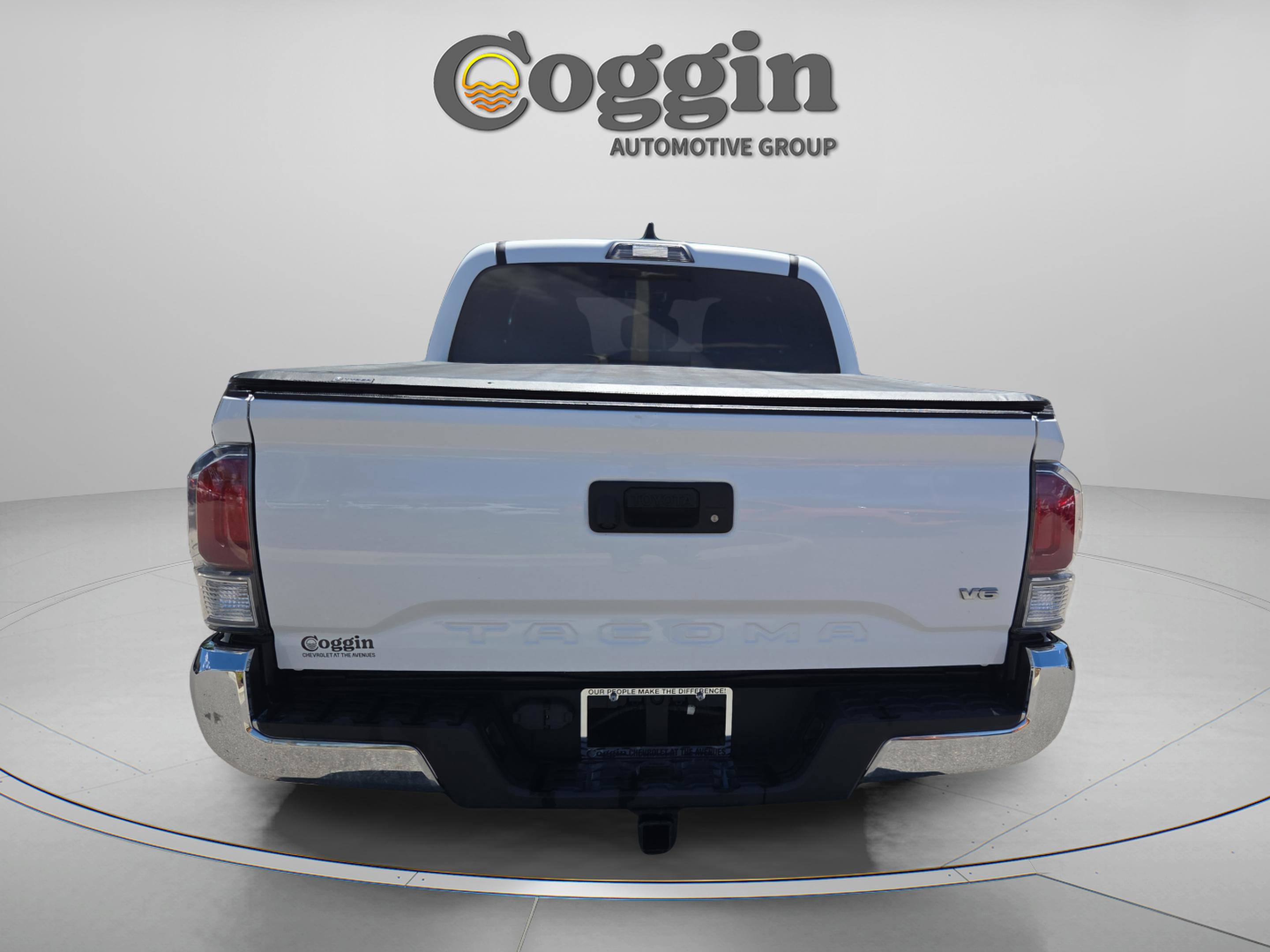 Used 2020 Toyota Tacoma TRD Off-Road RWD image 4