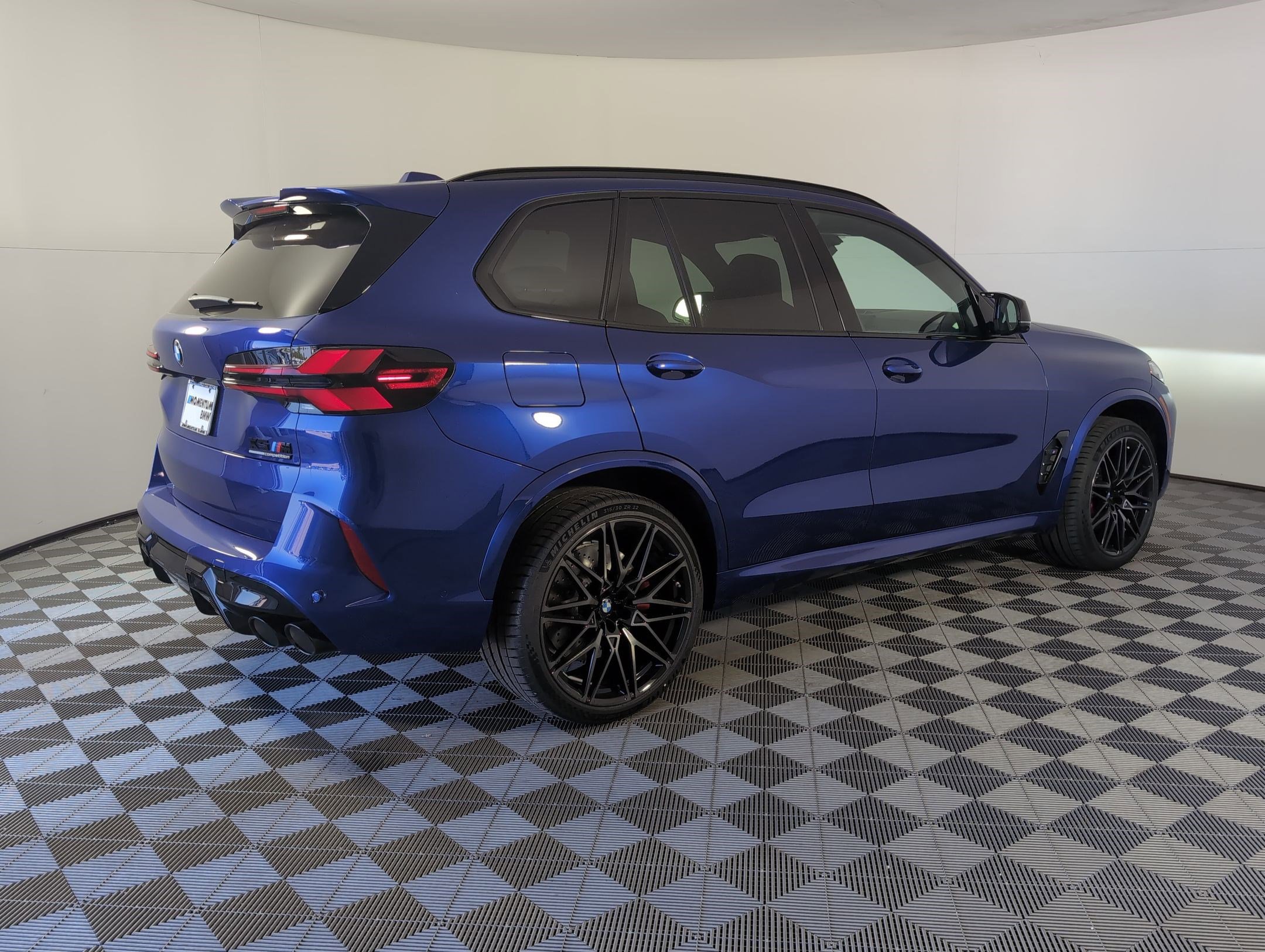 New 2026 BMW X5 M Competition w/ Executive Package image 7