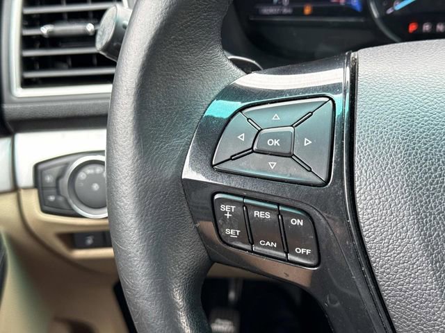 Used 2016 Ford Explorer XLT w/ Equipment Group 202A AWD/4WD image 25