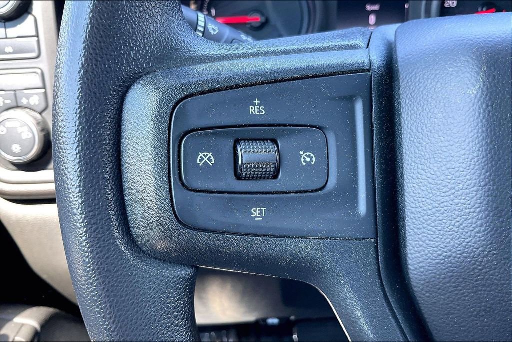 Used 2022 Chevrolet Silverado 2500 Custom AWD/4WD image 18