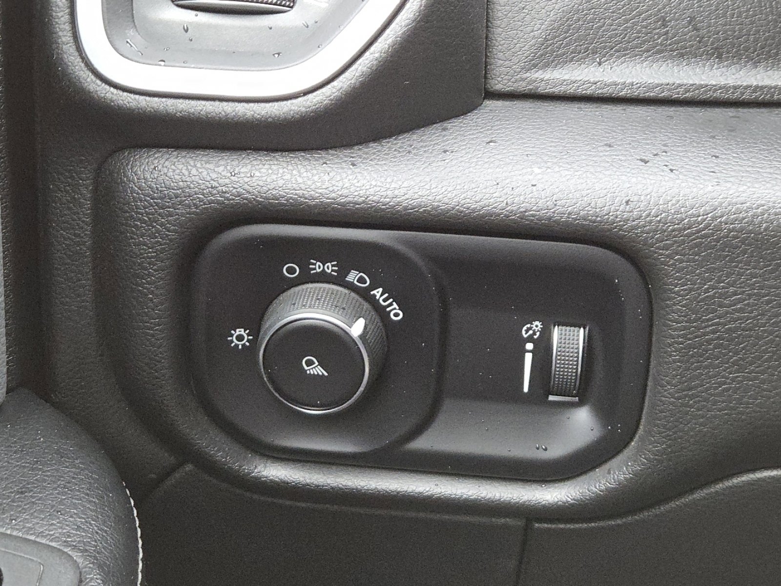 Used 2022 RAM 2500 Big Horn image 31