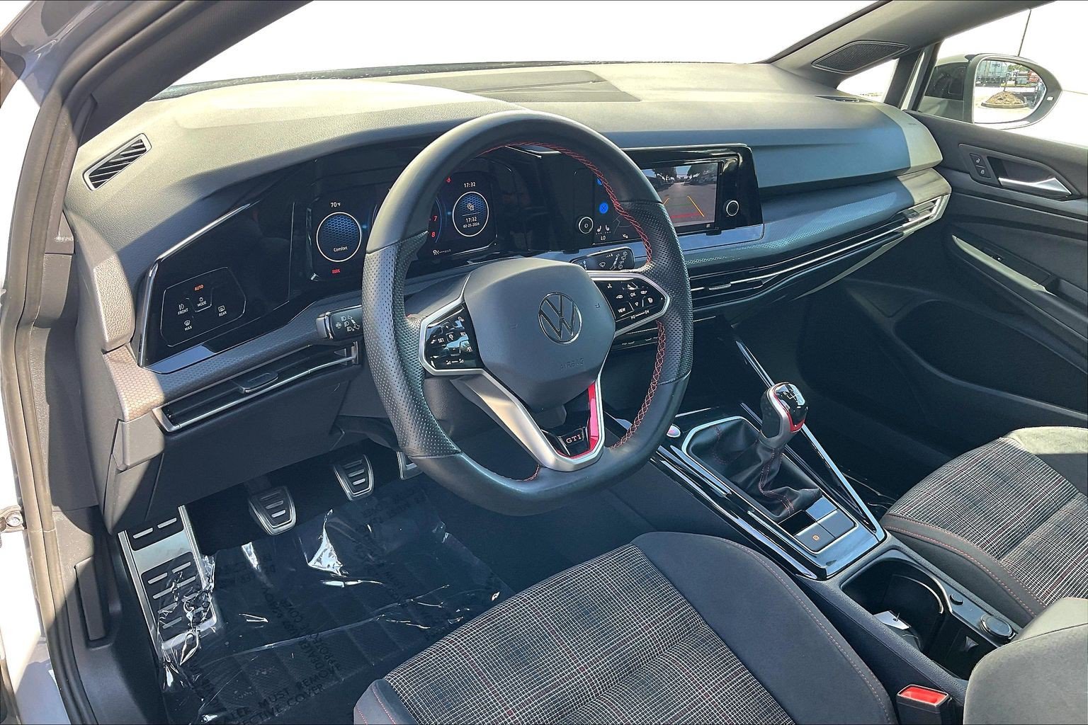 Used 2024 Volkswagen GTI S FWD image 18